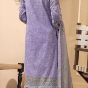 3 PC LIMELIGHT LAWN PRINTED KAMEEZ AND TROUSER WITH CHIFFON DUPATTA (L)