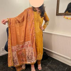 CRIMSON INSPIRED LAWN EMBROIDERED KAMEEZ WITH TROUSER AND SILK DUPATTA Womenswear Comfort pakistani clothes - Eid collection  Traditional Dress Suit Long Sleeve