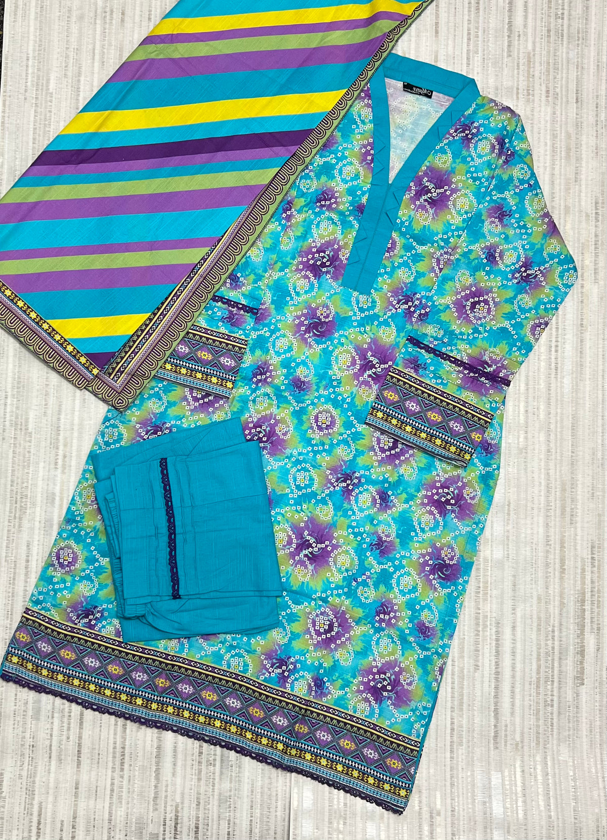 3 PC KHADDAR TROUSER KAMEEZ AND SHAWL