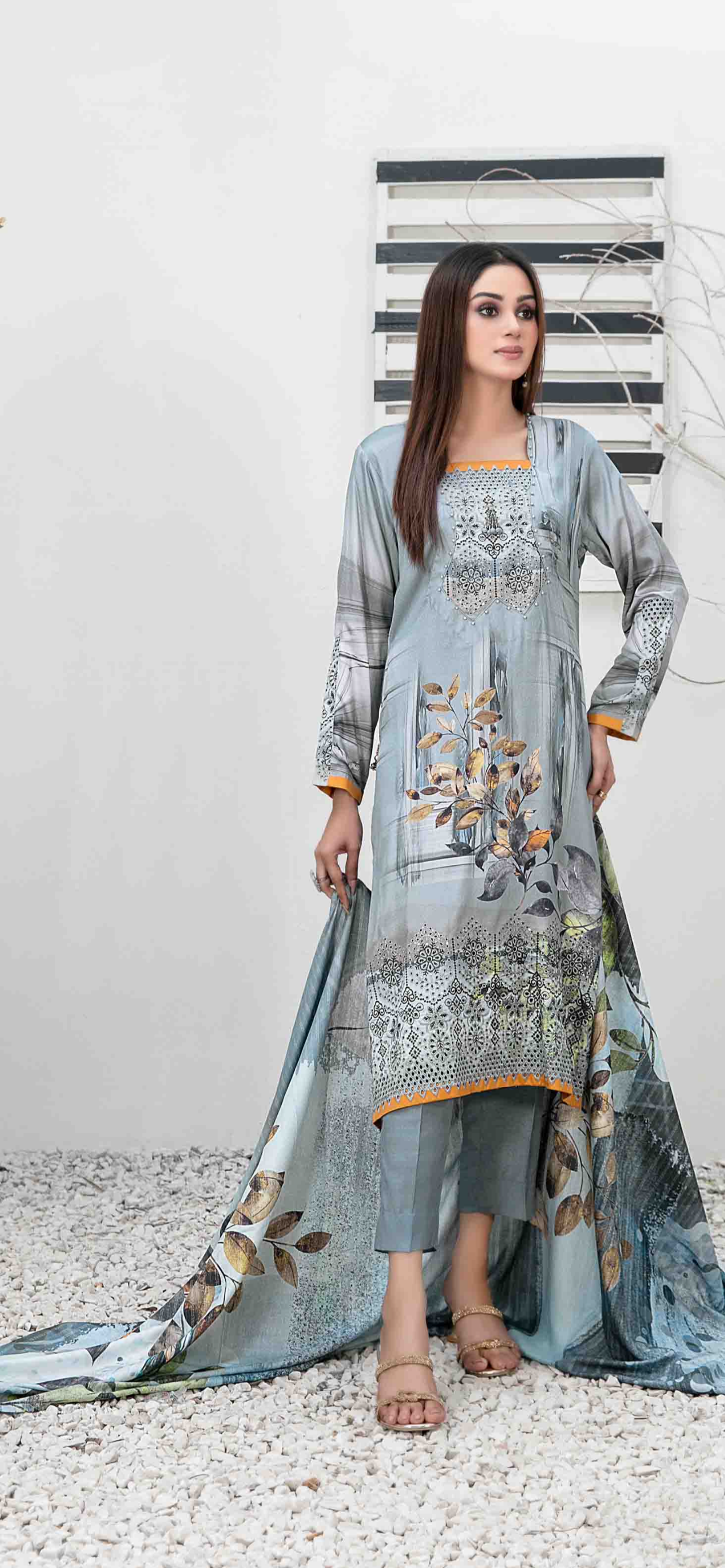 TAWAKKAL IMZA 3 PC LINEN EMBROIDERED KAMEEZ TROUSER AND SHAWL