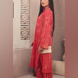 2 PC TAWAKKAL DIVANI LAWN TROUSER AND KAMEEZ